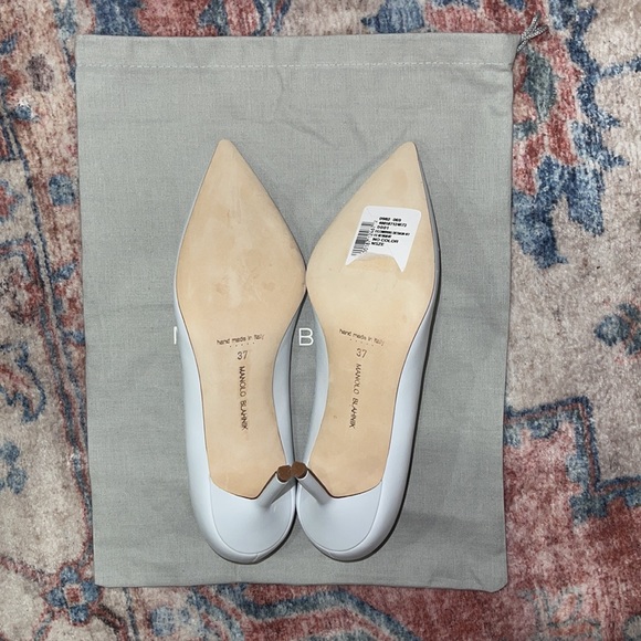 SOLD❗️NEW $725 MANOLO HEELS❗️ - Picture 7 of 7